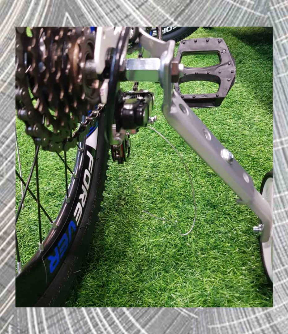 Safe and Sturdy Bicycle Adult and Kids Training Wheels/ Support Wheels