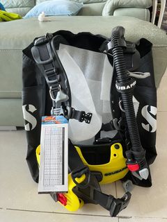 （分類：）位於 。 由 philipfung 提交（商品編號 1185563704，圖片 1）。簡介： 。
