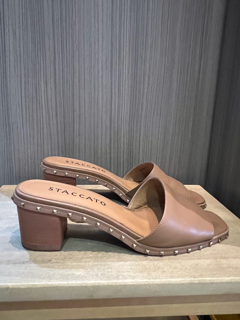 STACATTO leather low heel slides, Size 8, Women's Fashion, Footwear, Flats & Sandals on Carousell