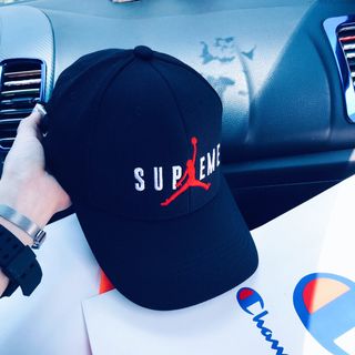 Outfit_hype - Cuffia + sciarpa Louis Vuitton x supreme🔥