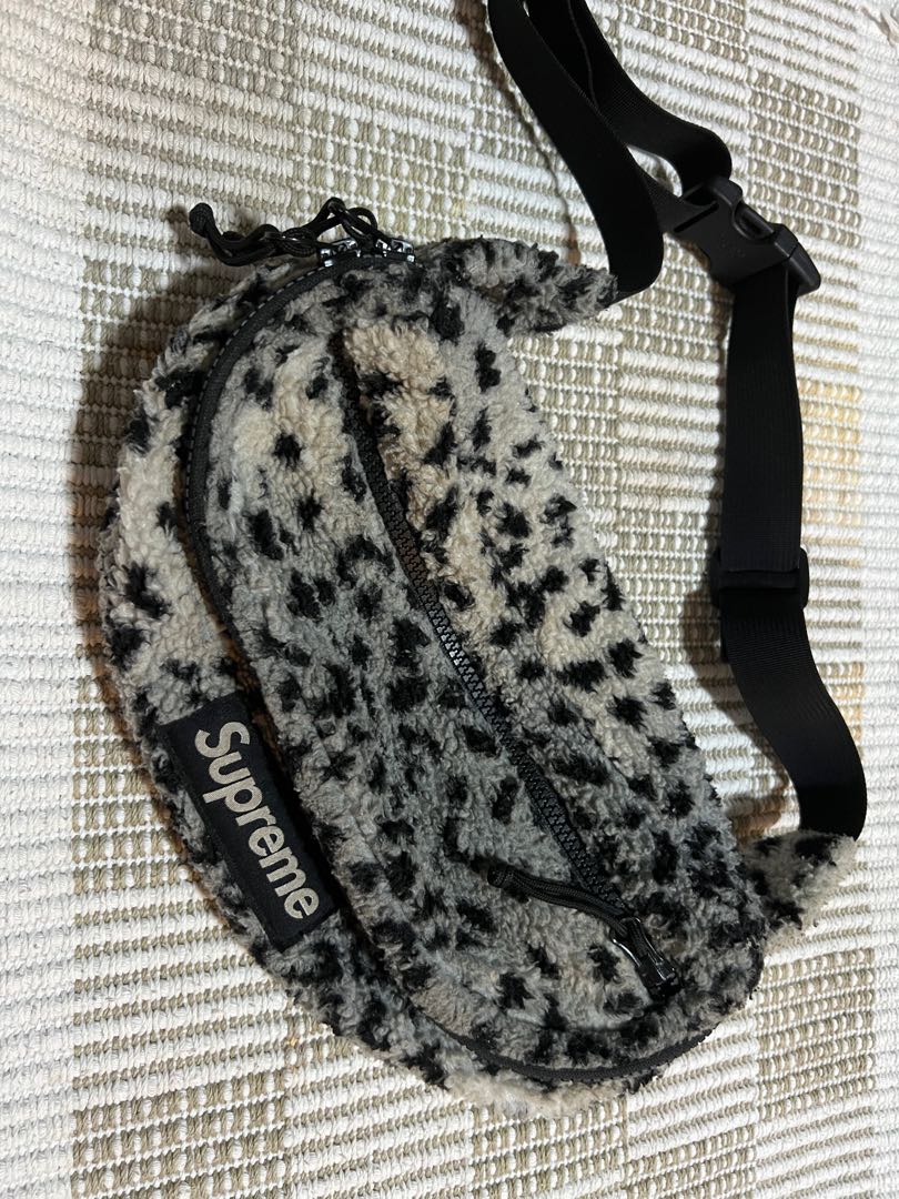 Supreme fleece outlet waist bag