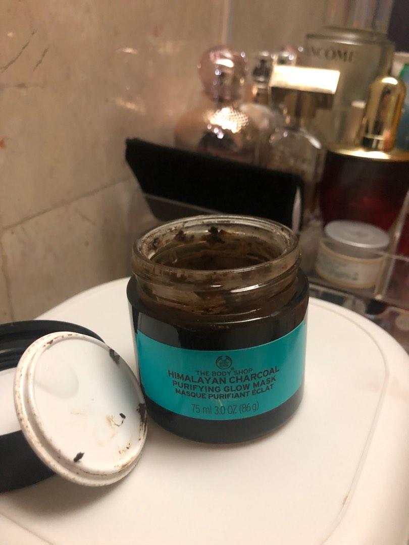 The Body Shop Himalayan Charcoal Purifying Glow Mask, Kesehatan