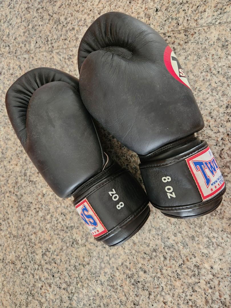 Twins Boxing Gloves 8oz + Hand Wraps, Sports Equipment, Other Sports