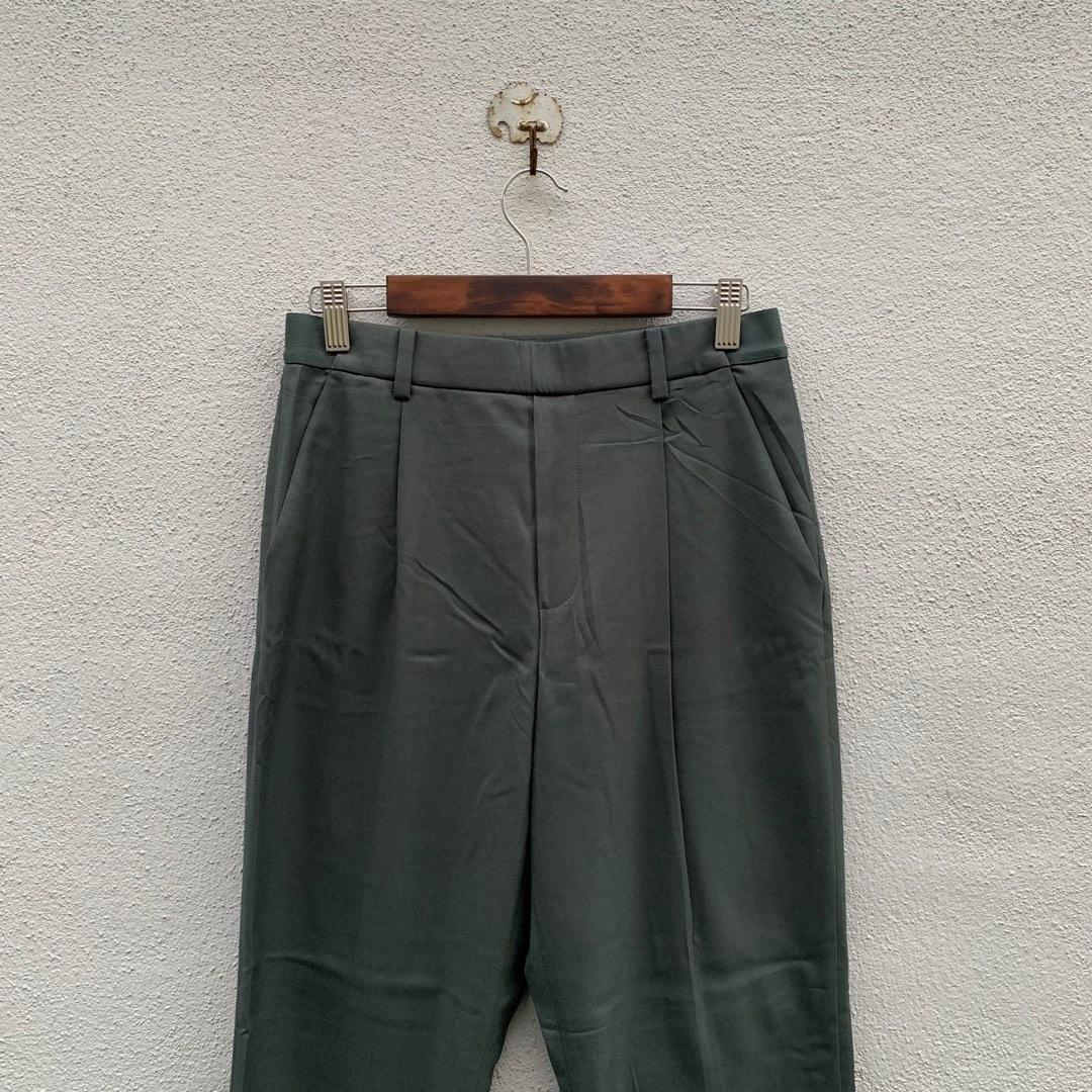 Uniqlo Womens Grey EZY Ankle Pants, Women's Fashion, Bottoms, Other Bottoms  on Carousell