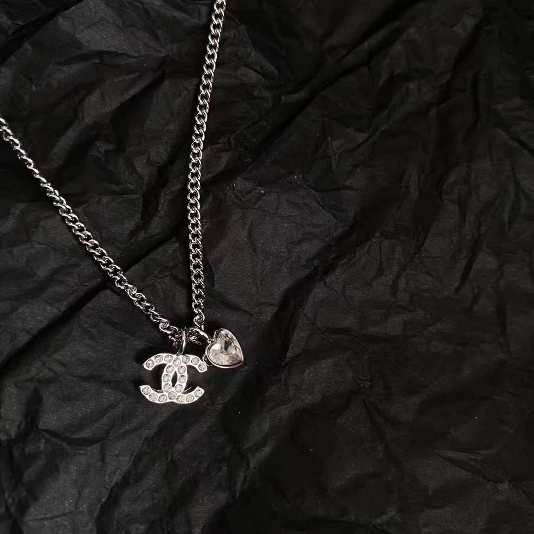 authentic vintage Chanel necklace circa '96 – my love story