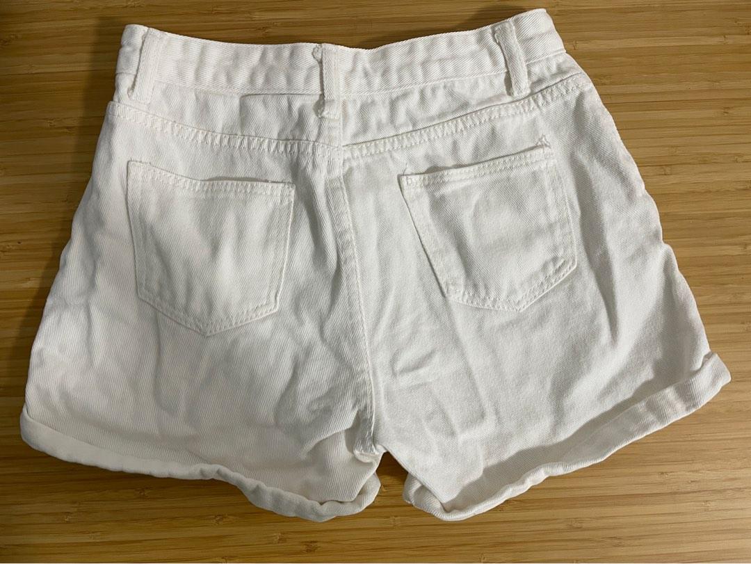 White Jeans Shorts, Women's Fashion, Bottoms, Shorts on Carousell