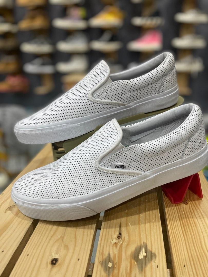 Leather slip on vans hotsell uk