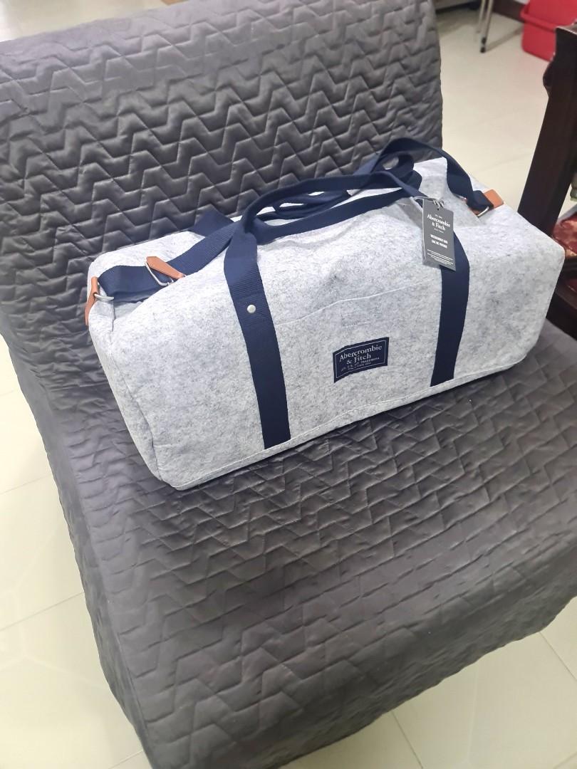 Abercrombie Fitch Weekender Bag Men s Fashion Bags Sling Bags on Carousell