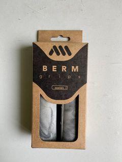 AMS Berm grips