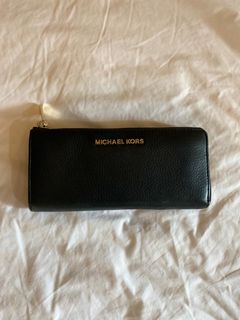 (Category: ) located in . Submitted by preloved_def (Listing ID 1185762838, Image 1). Description: .