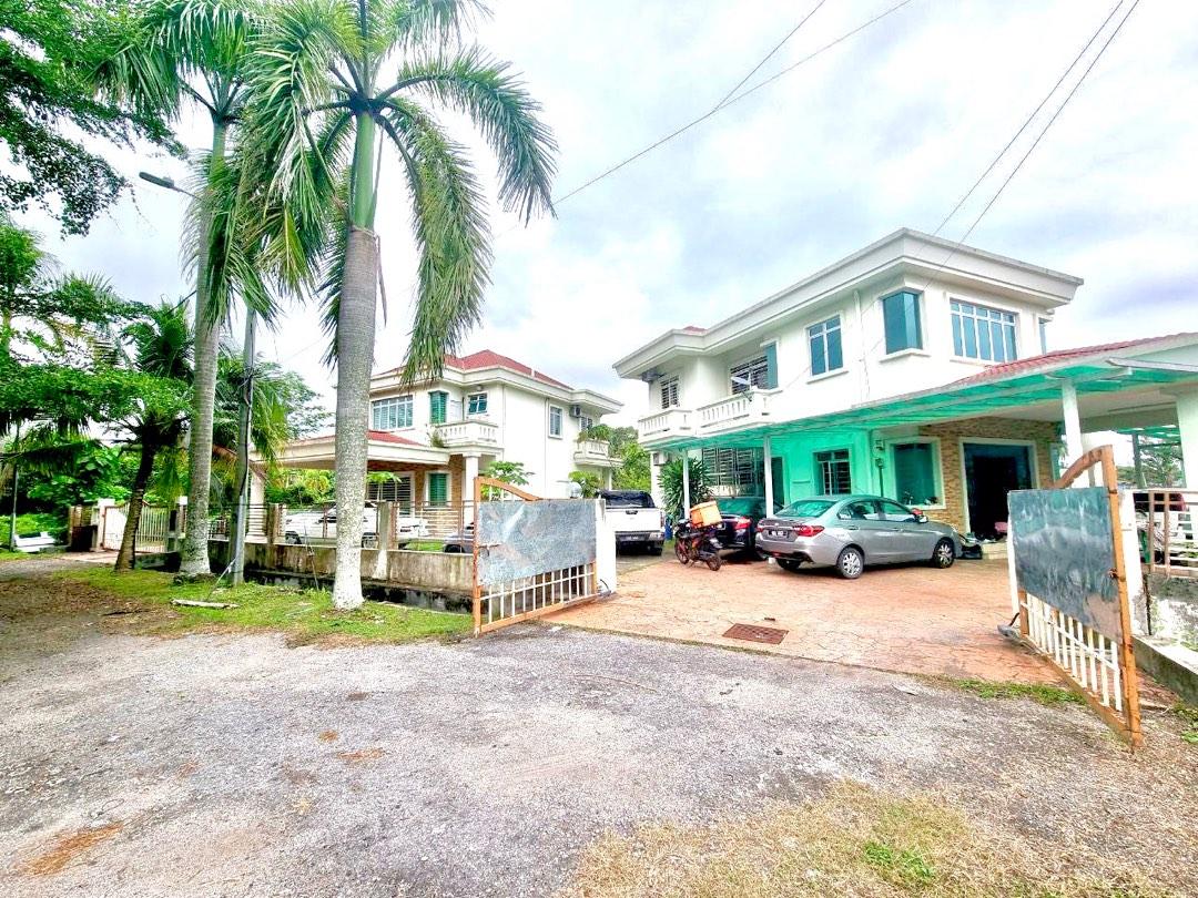 BIGGEST LAND AREA DOUBLE STOREY BUNGALOW TAMAN MANGGIS JAYA, BANTING
