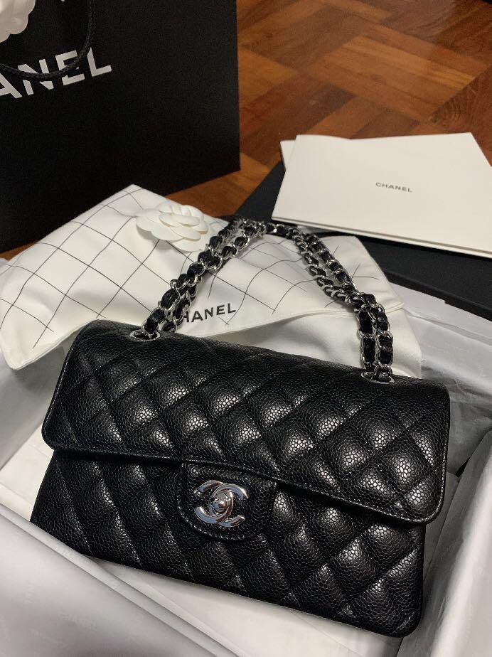 CHANEL CLASSIC FLAP (1909xxxx) JUMBO BLACK CAVIAR