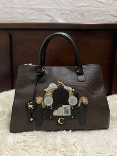 (Category: ) located in . Submitted by FameuxShop (Listing ID 1185723911, Image 1). Description: .