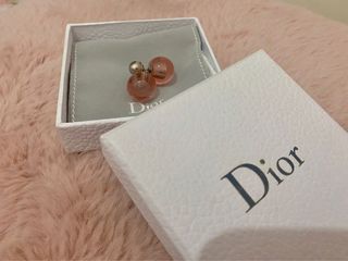 （分類：）位於 。 由 tiggeerrr 提交（商品編號 1185873509，圖片 1）。簡介： 。
