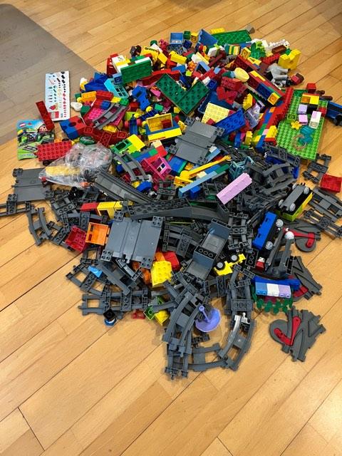 Duplo zoo Sophia train Latest date pick up 23 sept Hobbies Toys Toys Games on Carousell
