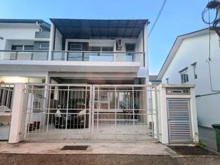 (Category: ) located in . Submitted by zainasyraf (Listing ID 1185761575, Image 1). Description: .