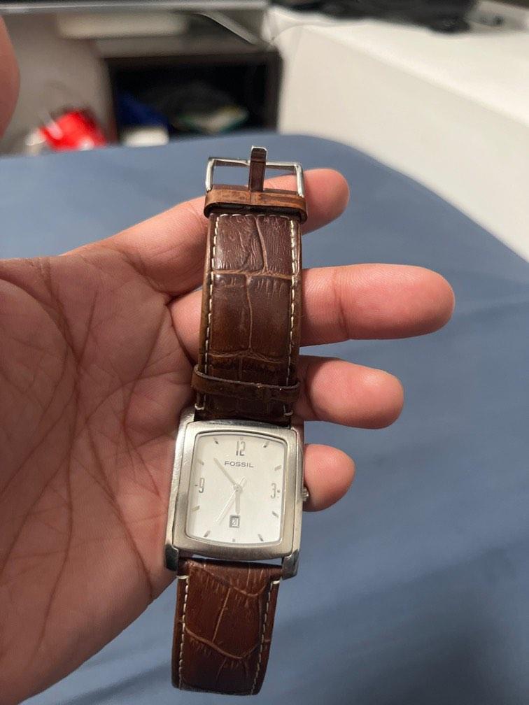 Fossil watch genuine leather (just need to change battery), Men's Fashion,  Watches & Accessories, Watches on Carousell