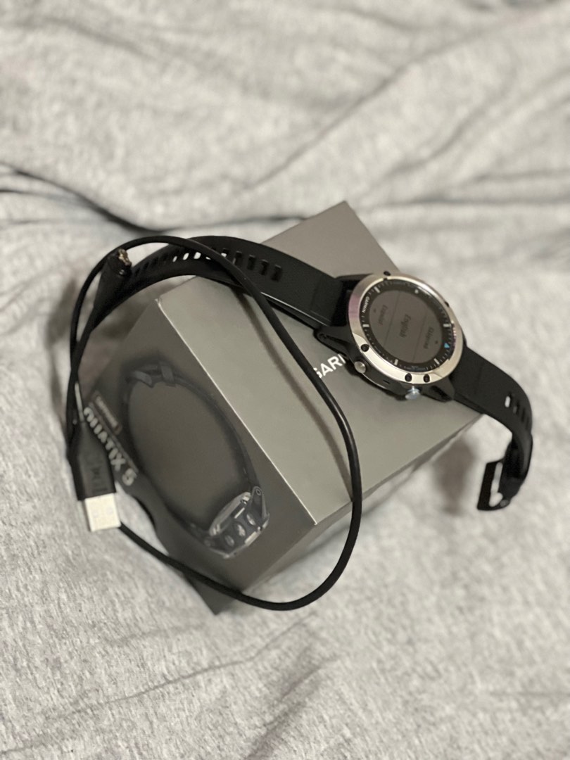 Garmin watch store quatix 5