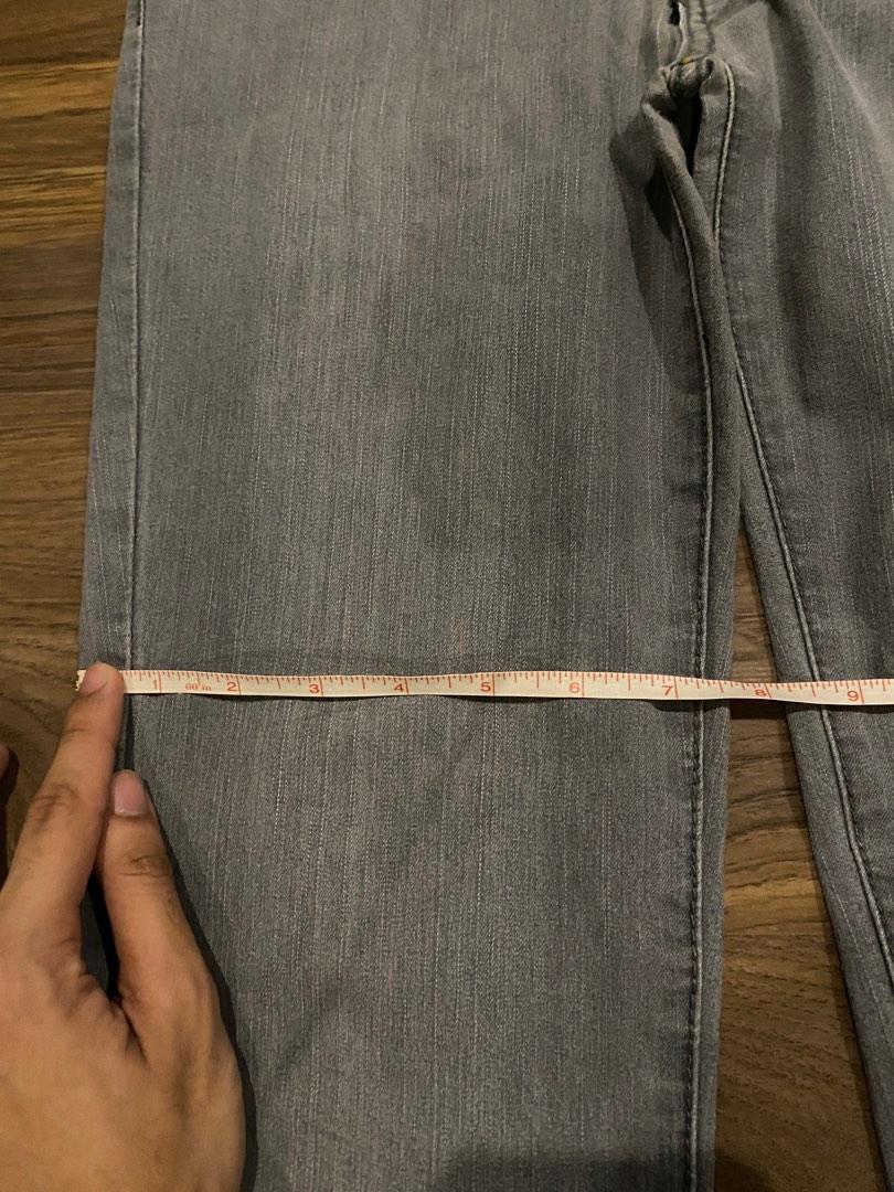 Gray Jeans (Category: Jeans) located in Cainta. Submitted by chamaleon (Listing ID 1185861287, Image 3). Description: .