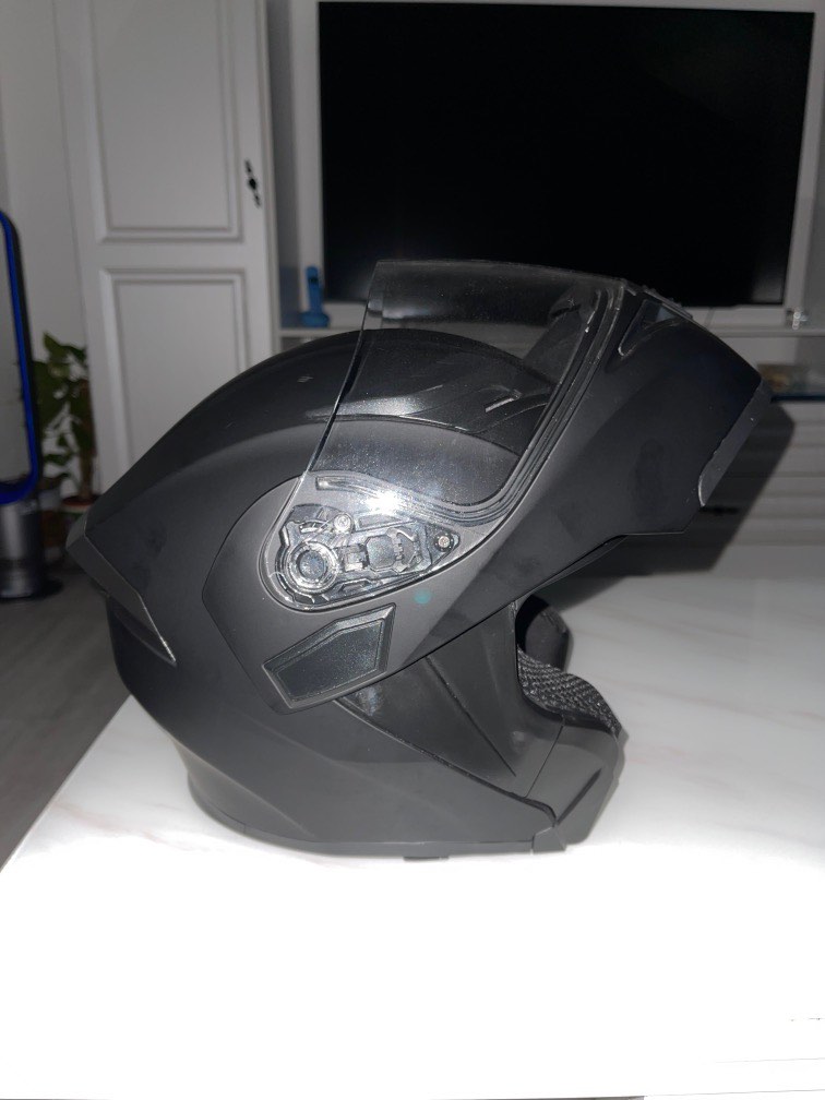 GXT modular helmet, Motorcycles, Motorcycle Accessories on Carousell