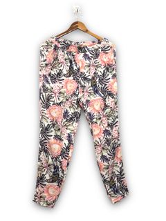 (Category: ) located in . Submitted by af1_thrift (Listing ID 1185859912, Image 1). Description: .
