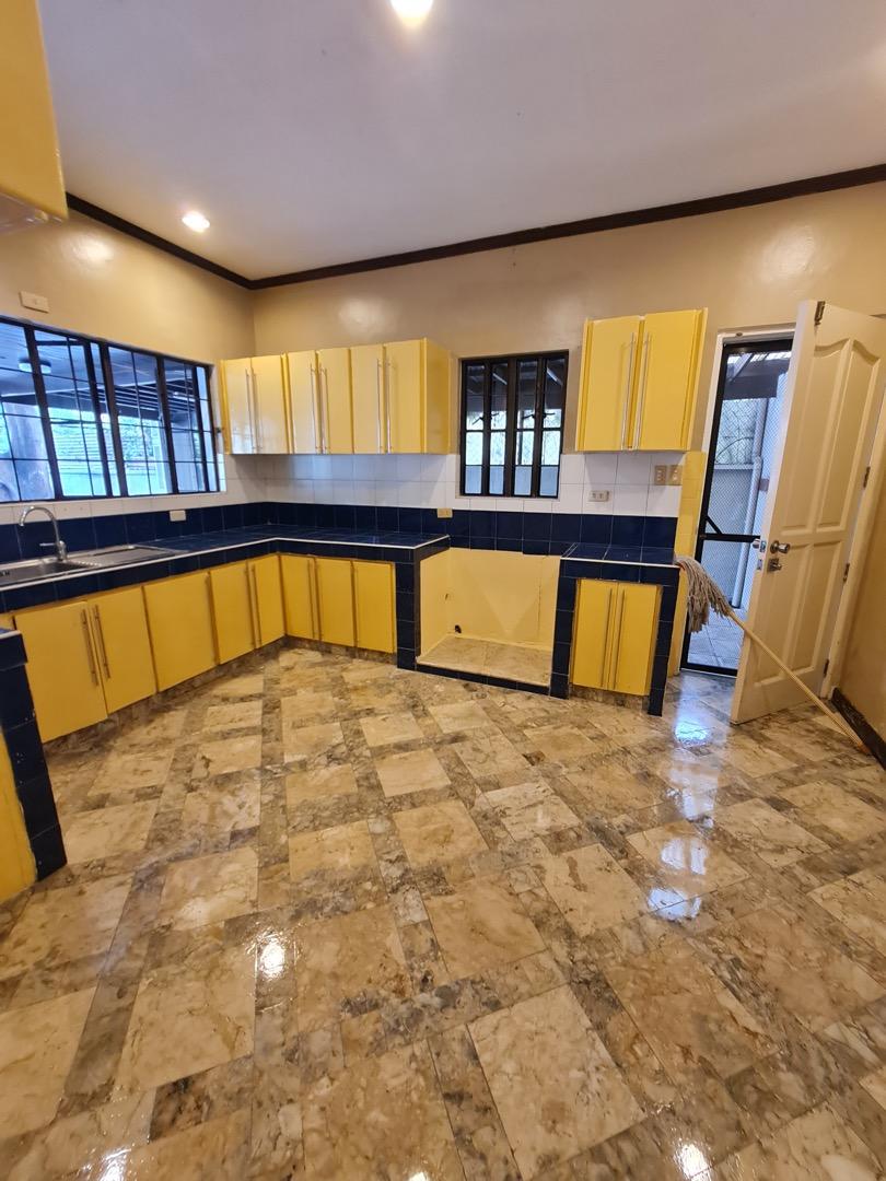 House and lot with Large open area for rent in Valle Verde 6, Pasig