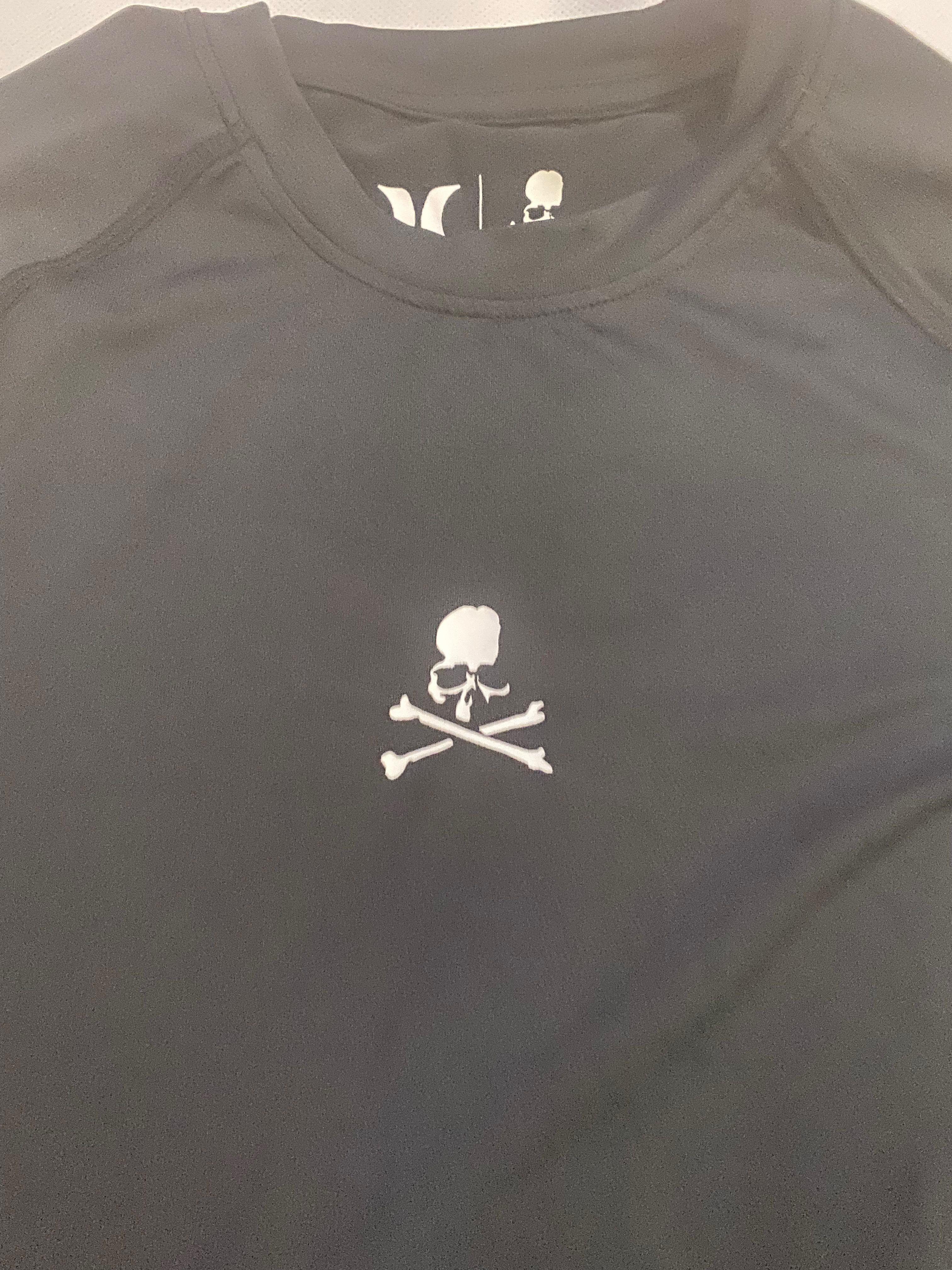 HURLEY x MASTERMIND WORLD PHANTOM RASHGUARD, 男裝, 上身及套裝