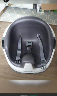 Ingenuity baby seat in grey