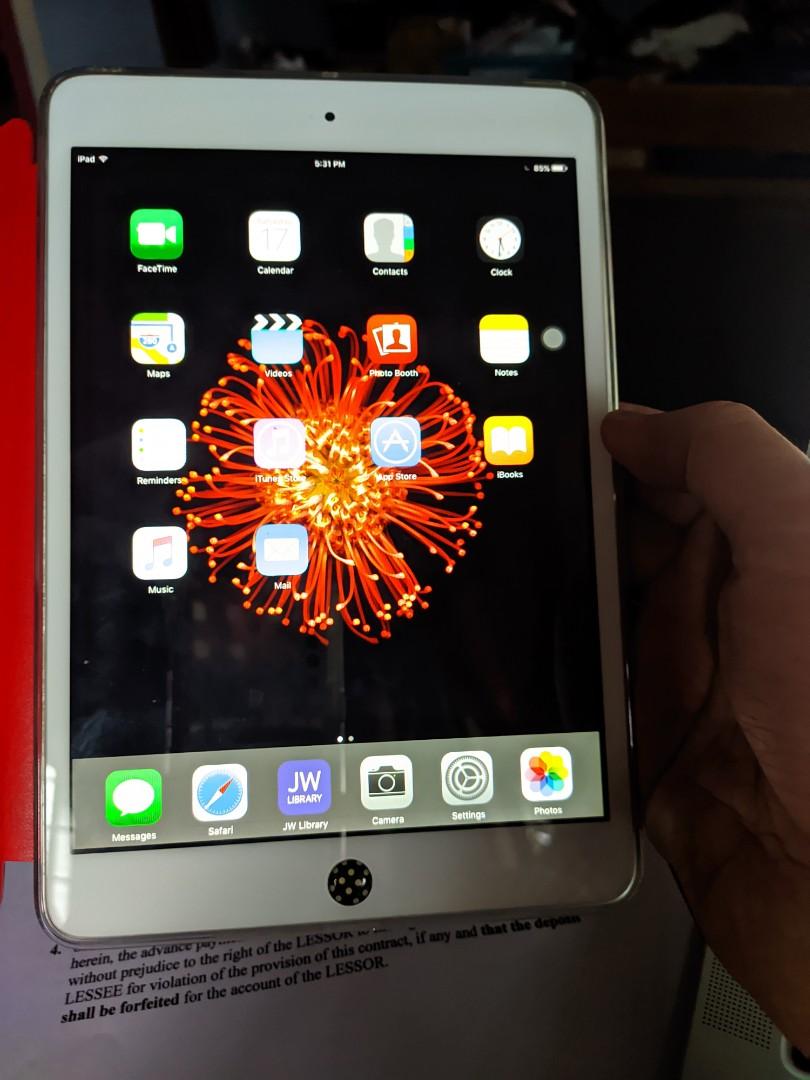 Ipad mini 1 32gb (Category: iPad) located in Quezon City. Submitted by gadgetsun (Listing ID 1185898929, Image 1). Description: Overall smooth no dents. *home button stuckup(meron naman virtual home button) some dust inside the touchscreen hindi naman halata pag naka on. The rest ok na. Ok touchscreen, ok lcd, ok wifi and bluetooth, no apple id reset all you want.