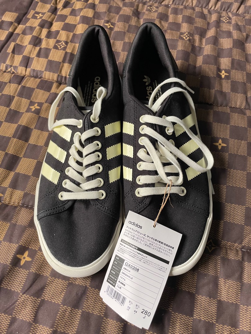 Kasut outlet sneakers adidas