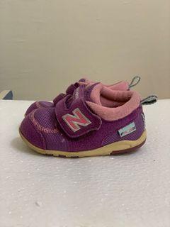 Kasut budak saiz 12cm FS123 New Balance NB