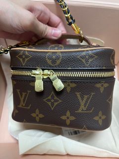 （分類：）位於 。 由 dewiykk 提交（商品編號 1185829003，圖片 1）。簡介： 。