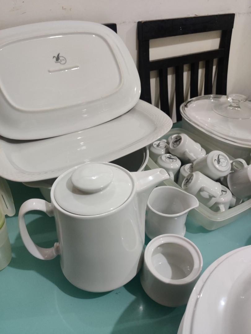 Lynns Fine China Dinnerware set, Furniture & Home Living, Kitchenware