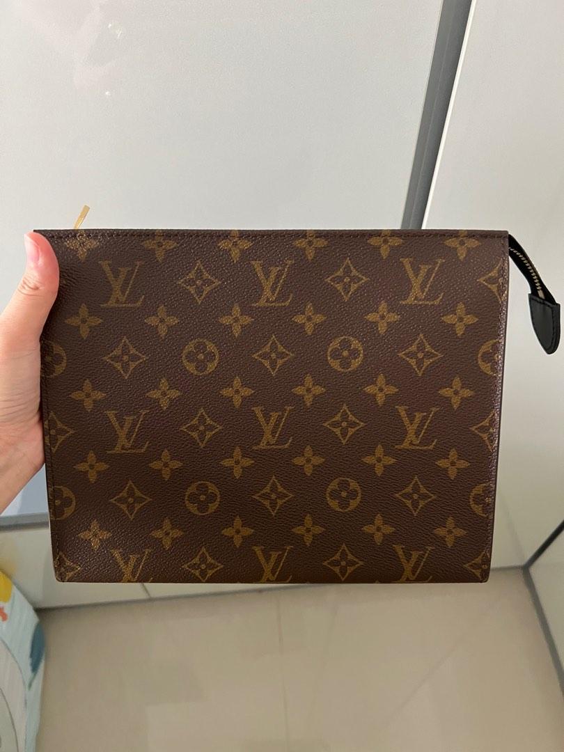 NEW LOUIS VUITTON TOILETRY POUCH 26 POCHE TOILETTE NM M46037