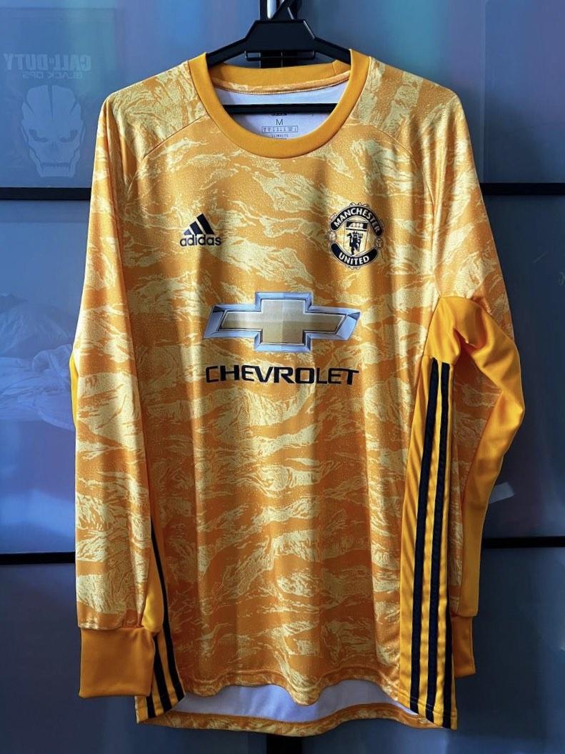 Manchester united goalkeeper kit 2019 discount