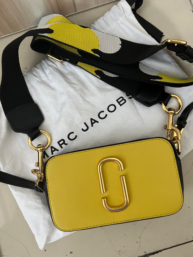 Marc Jacobs Snapshot in yellow leather and printed strap ref.466775 - Joli  Closet