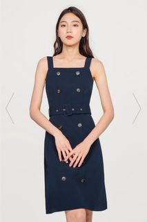 (Category: ) located in . Submitted by wardrobeforgrab (Listing ID 1185776446, Image 1). Description: .