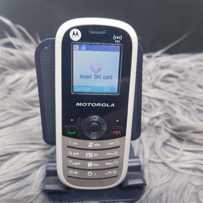 Motorola WX160 Unit and Charger Only *12794 (Category: Motorola) located in Manila. Submitted by mikaaaaaaaa (Listing ID 1185712320, Image 1). Description: Motorola WX160 Unit and Charger Only *12794 500 Entries Phonebook 1.3 Inches Monochrome Graphic 650 mAh Li-Ion Battery NTC Approved 100% Original | 100% Local Released Good Unit | Good as New Issue: - No Battery Cover.