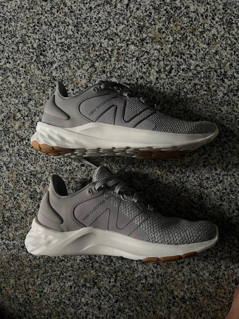 New Balance Fresh Foam Roav Trainers in Grey, Men's Fashion, Footwear