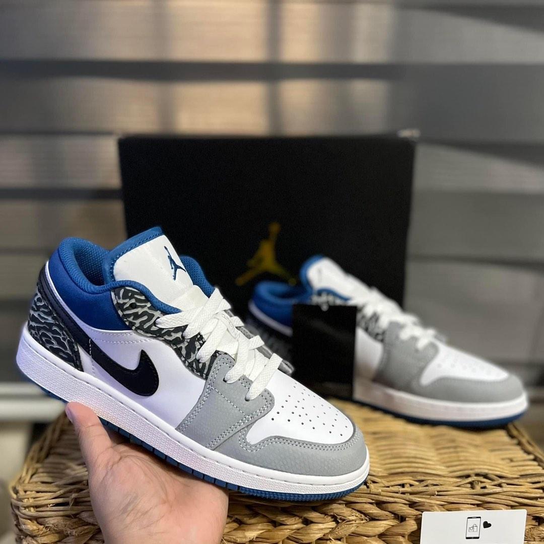 nike blue jordan 1s
