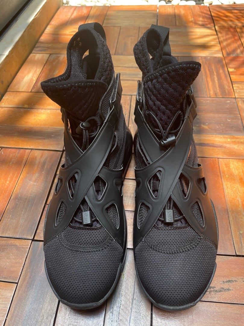 nike air jordan latitude 720