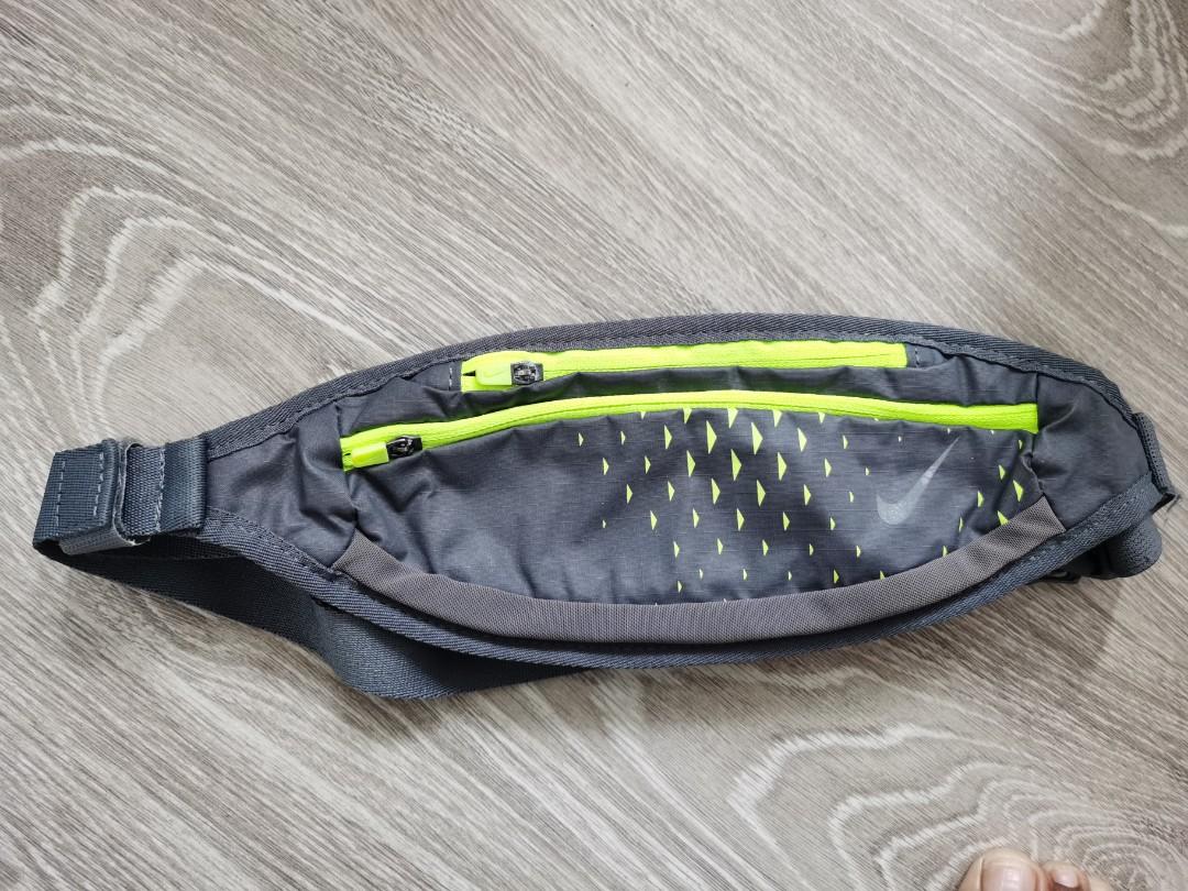 Nike sales running pouch
