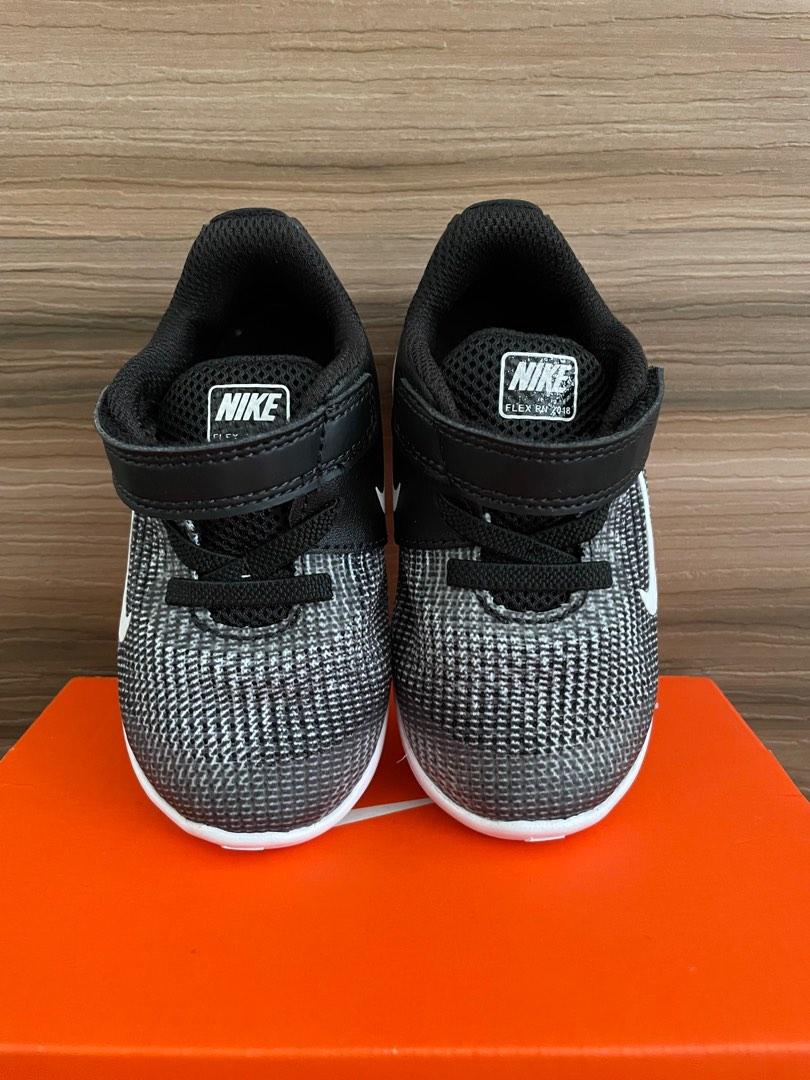 infants nike shoes