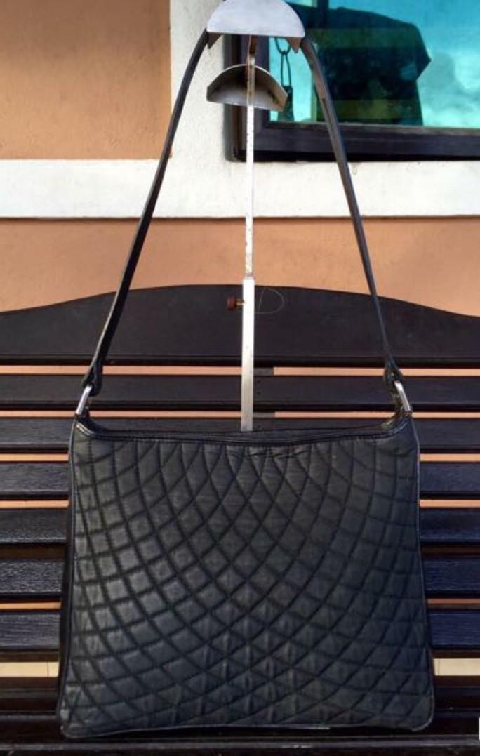 ORIGINAL BALLY SHOULDER BAG MADE IN ITALY WITH CODE, Women's Fashion