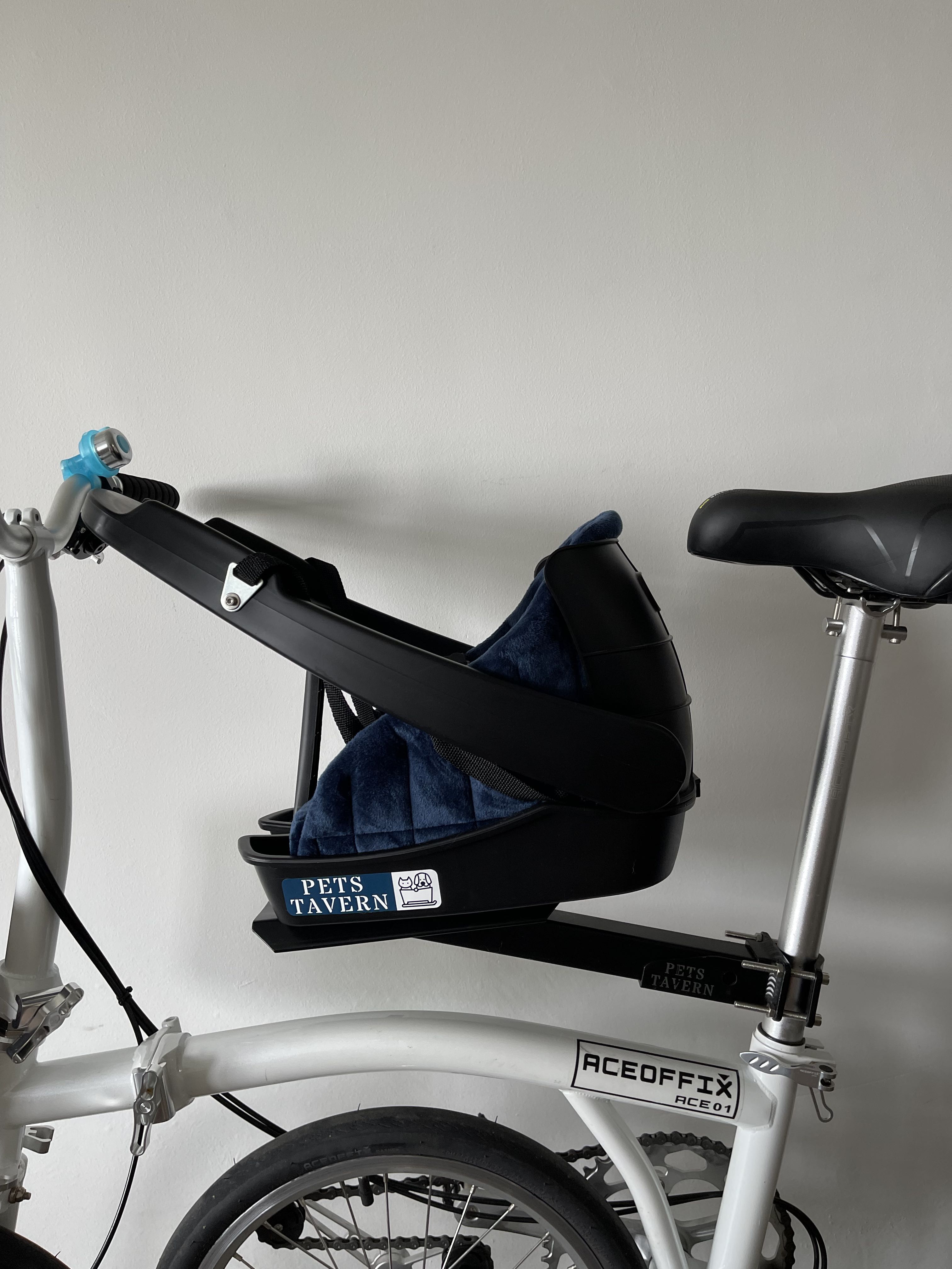 Pets Tavern bicycle pet carrier. Most suitable for small dogs on