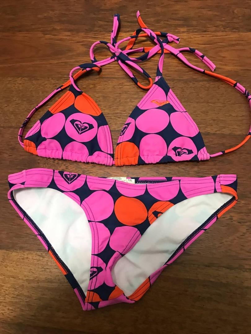 Roxy sexy bikini (Category: Bikinis & Swimsuits) located in Ayer Itam. Submitted by ShoppingQueen9 (Listing ID 1185880708, Image 1). Description: This is limited edition roxy bikini wear few times only, like new, took photo already so wanted to sell it. can refer my rating, i always shopping buy things , then after few times use i sell it at rugi price. enjoy shopping :D.