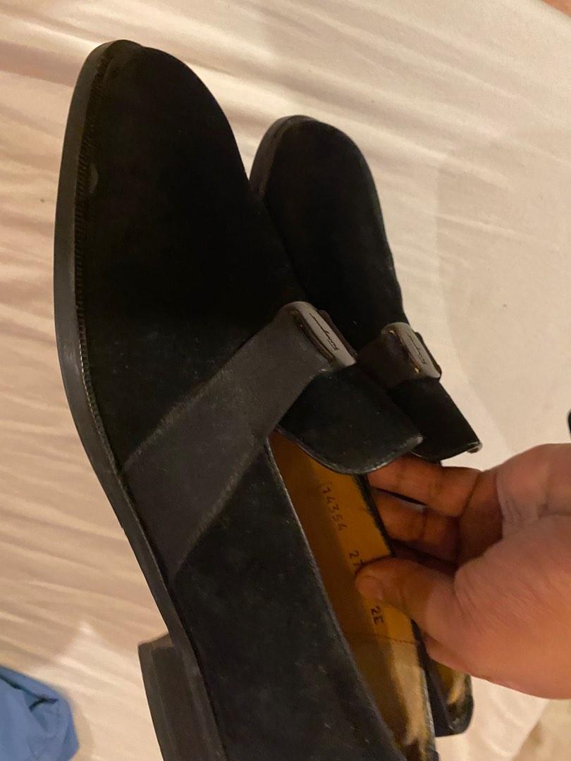 Salvatore Ferragamo Loafers (Category: Loafers) located in Lipa City. Submitted by binx20 (Listing ID 1185832303, Image 2). Description: Good condition, authentic size 41 fits 8.5 to 9us.