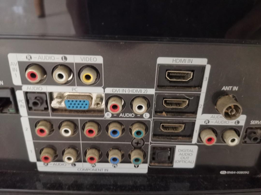 Samsung 40' LCD TV for cheap sale, TV & Home Appliances, TV