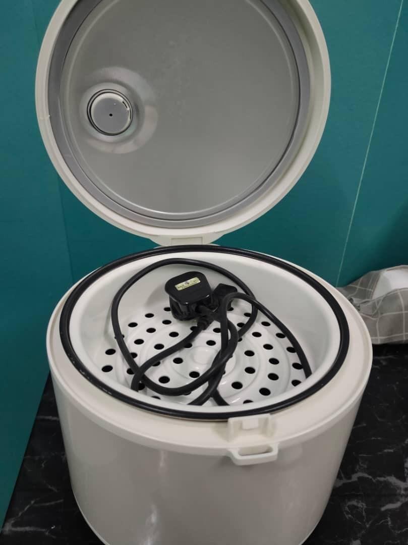 SINGER Electric Rice Cooker 1.8L Periuk Nasi Elektrik, TV & Home