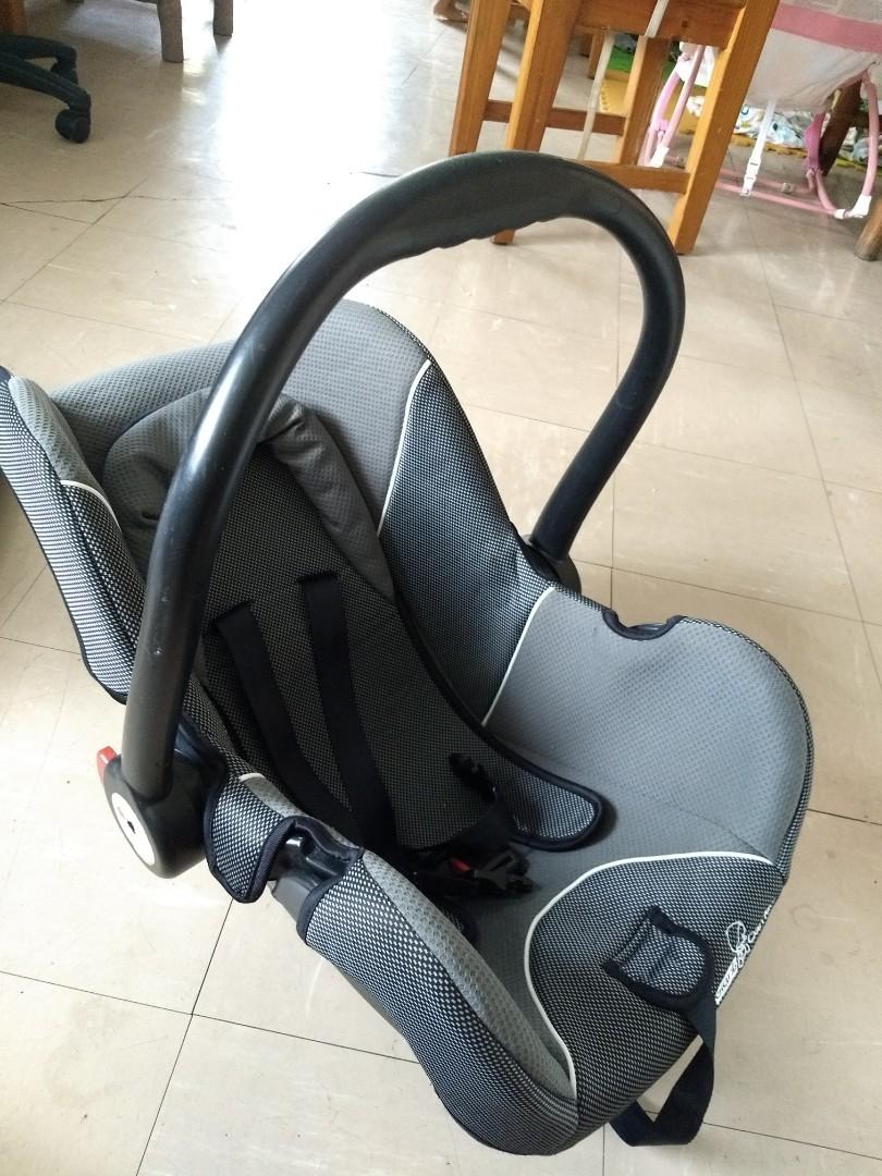 Bassinet shop car seat